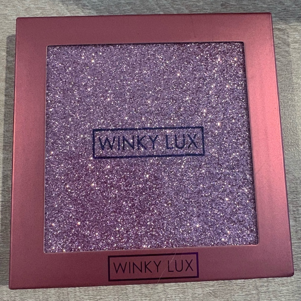Winky Lux sugar kitten Eyeshadow Palette, new in box